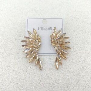 Elegant Gold Winged Earrings. Luxury Wing Alloy Inlaid Glass earrings. Lucky 🪽